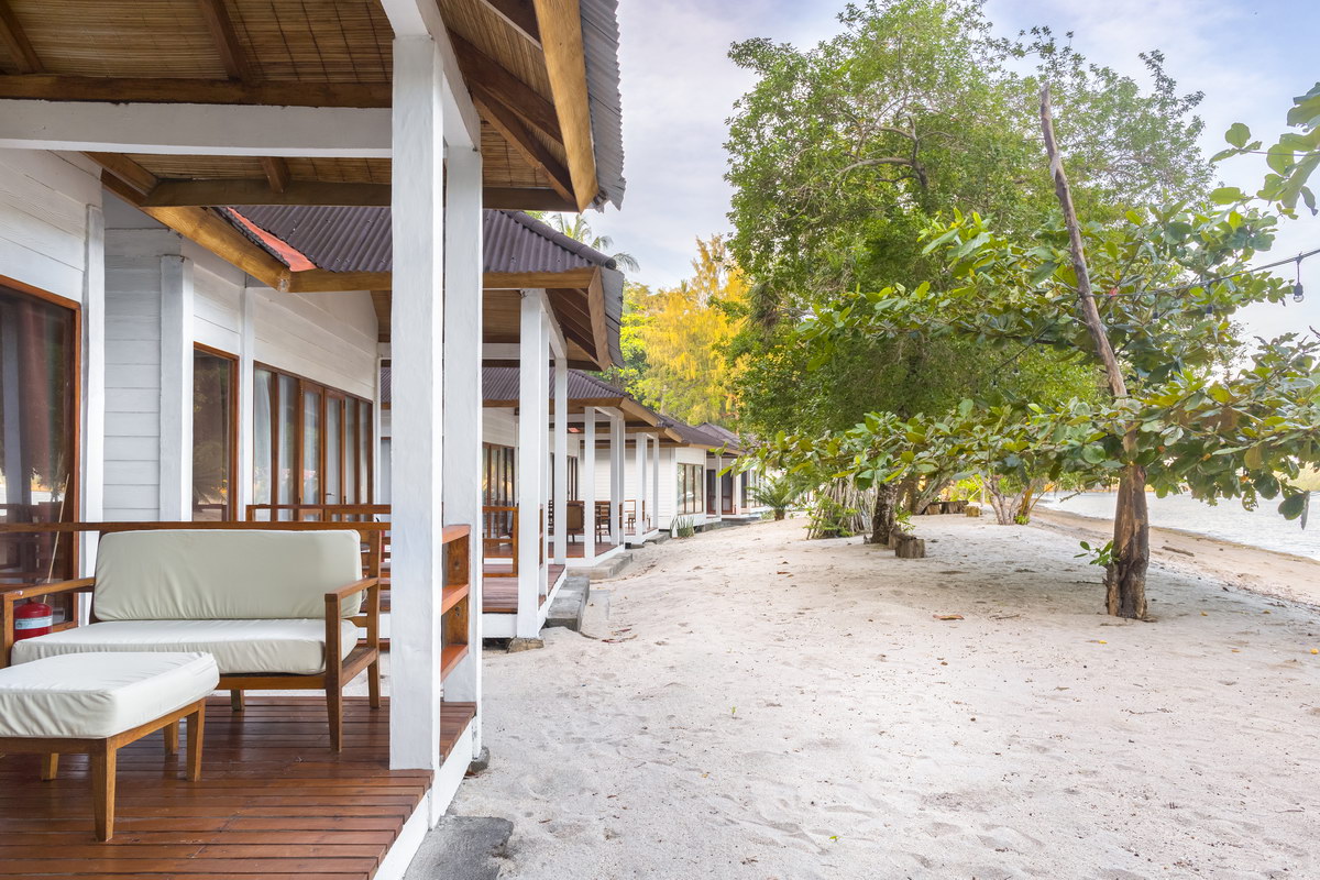 White Sandrs Beach Resort Lembeh