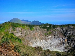Mahawu Volcano Trek