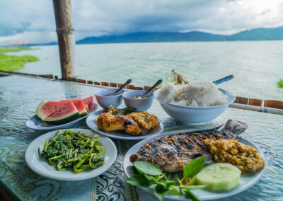 Lunch at Tondano Lake